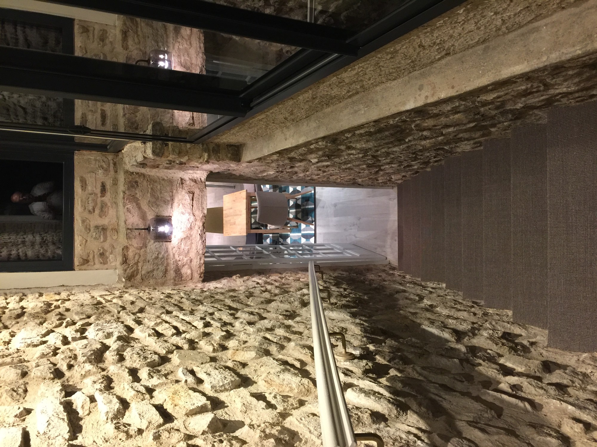 Rénovation Complète : Cave avec Vernissage & Parquet — photo 2